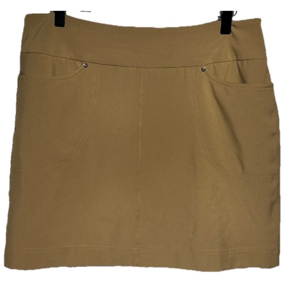 Tail Golf Skort Shorts Khaki Women's Size 10 Retail:‎ $98 EUC